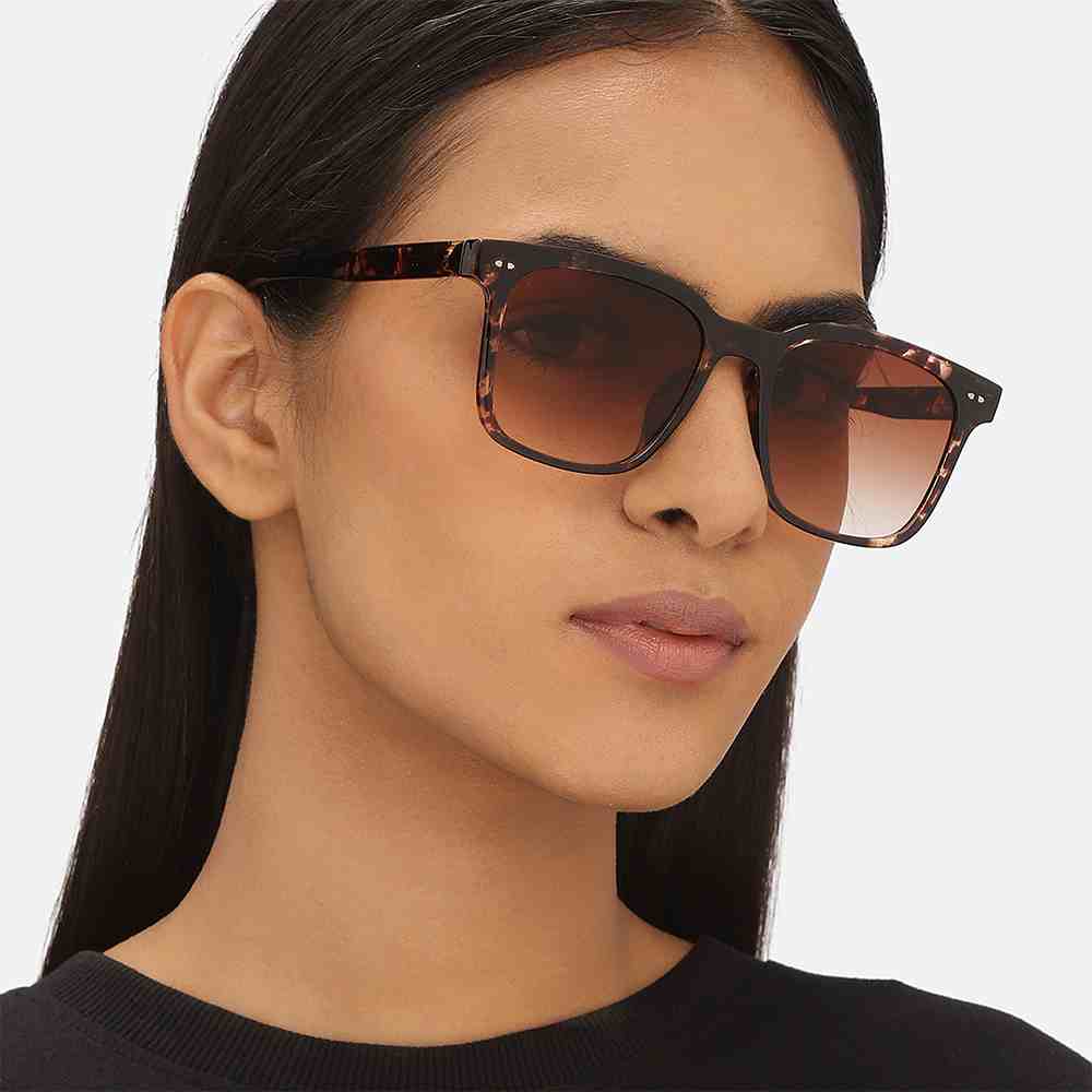 Tigris Brown